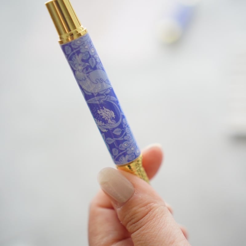 白磁用】孔雀クラシック・ブルー 転写紙 A3 | Christina Reefa 白磁用】孔雀クラシック・ブルー 転写紙 A3 | Christina Reefa