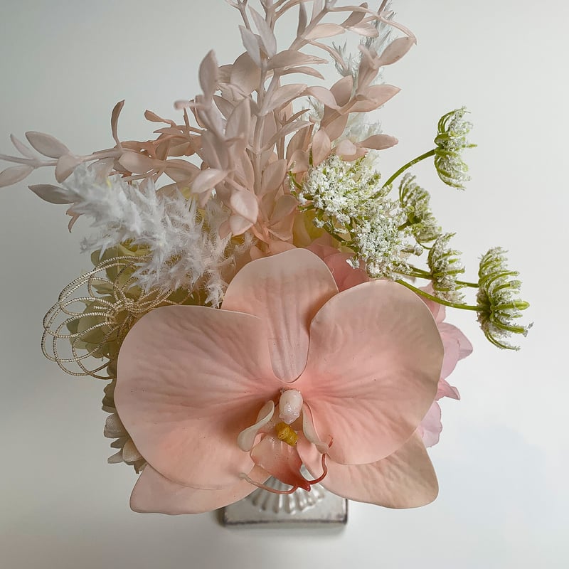 手作りキット】高級 造花 仏壇供花 ピンクのメモリアルアレンジ 蘭 白