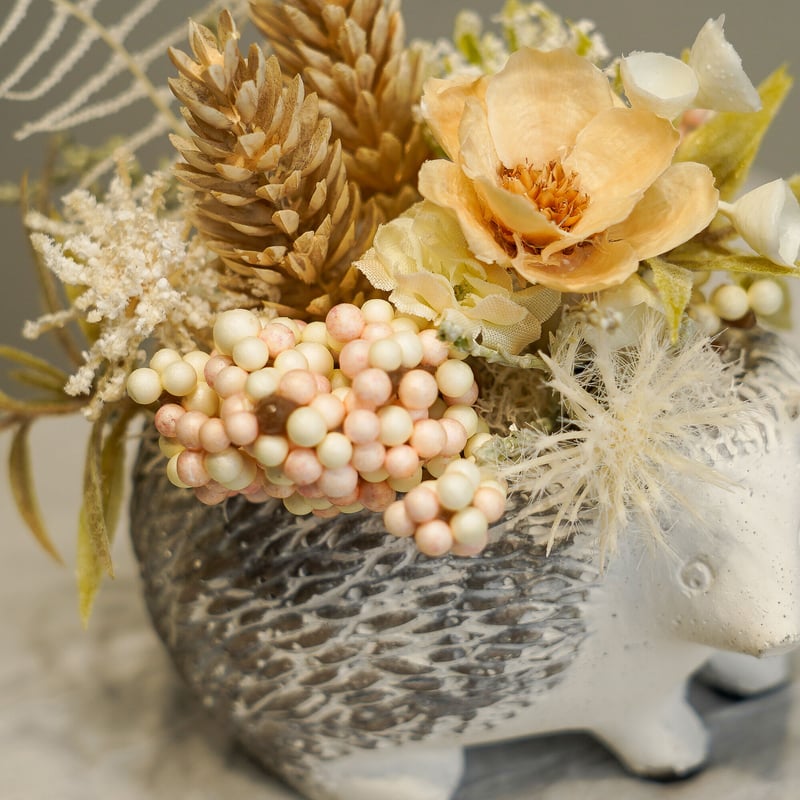 高級 造花 ドライフラワー・造花ミックス ハリネズミ鉢 F〈一点もの