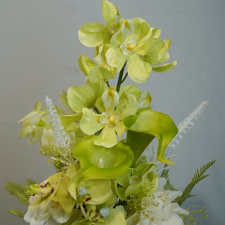 高級 造花　偲ぶ花　仏壇供花　グリーンエレガント　紫タッセル　白鉢