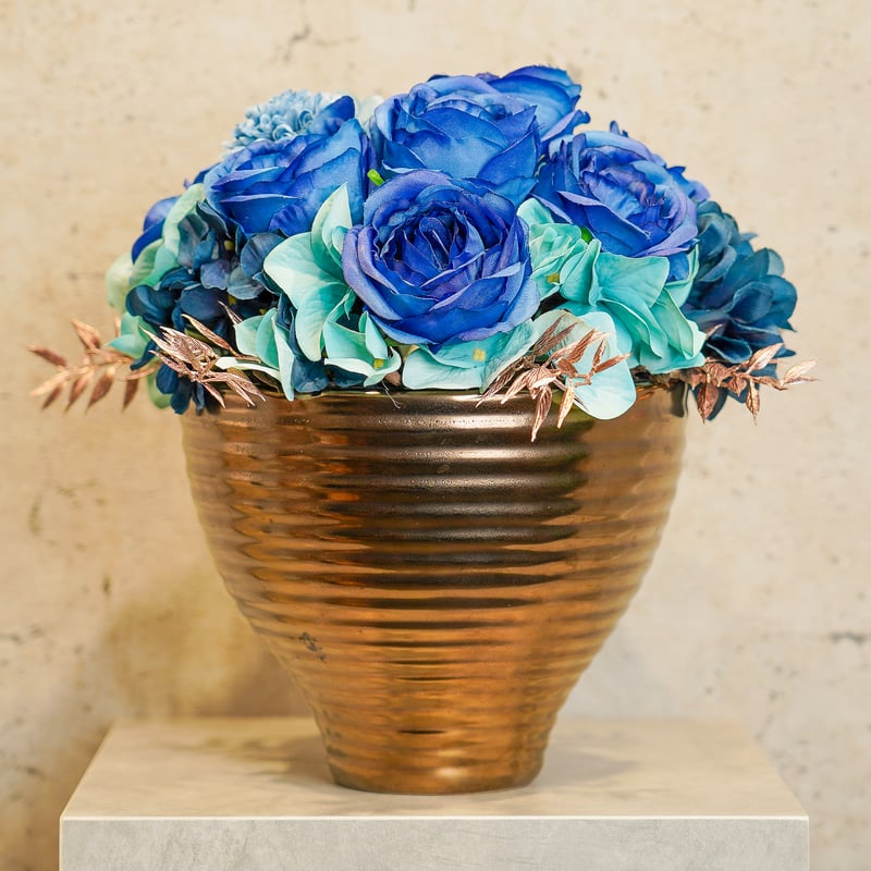 高級造花 アレンジメント ブルーローズ 陶器〈一点もの〉 | 高級 造花