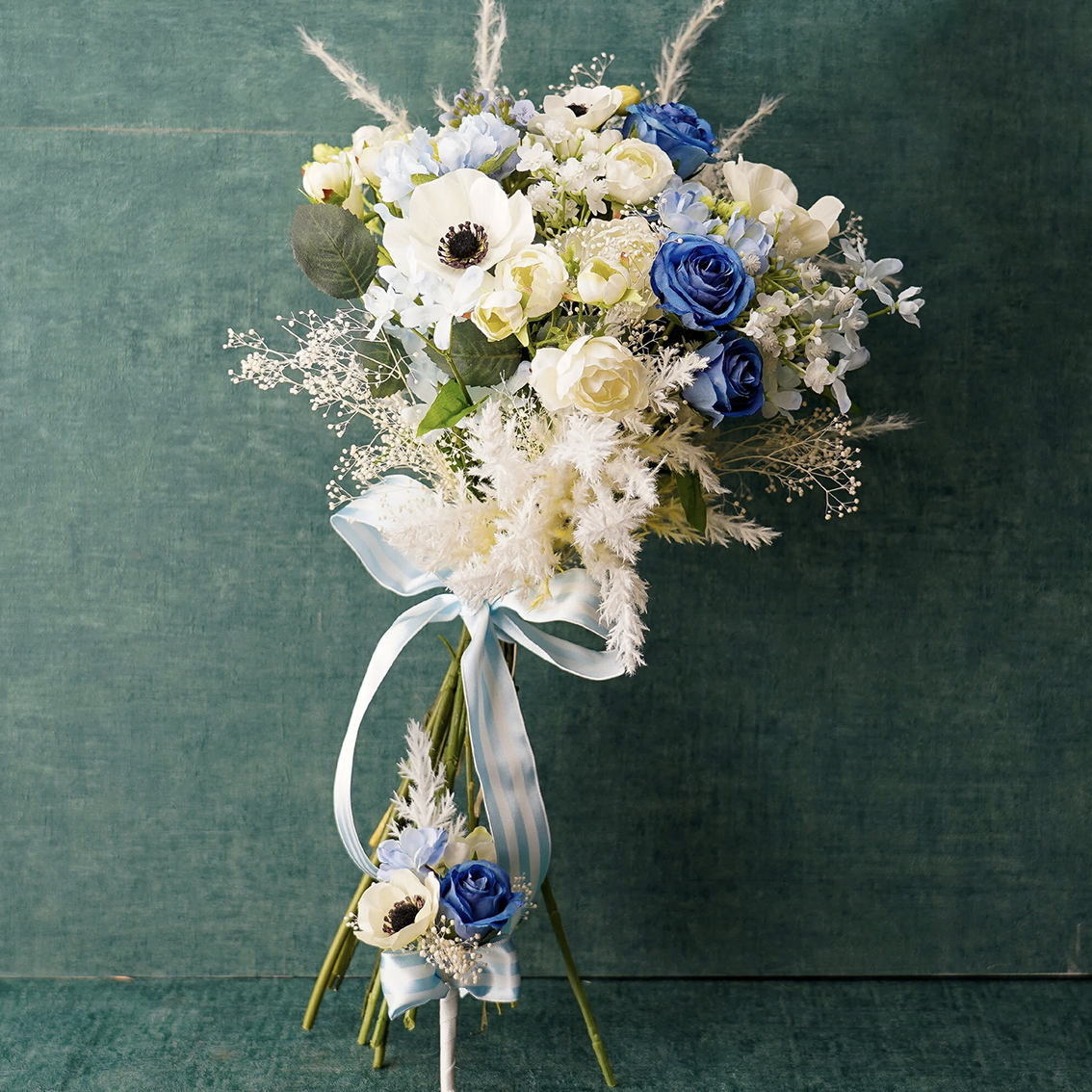 高級造花 白と青のブーケ・ブートニアセット〈一点もの〉 | 高級