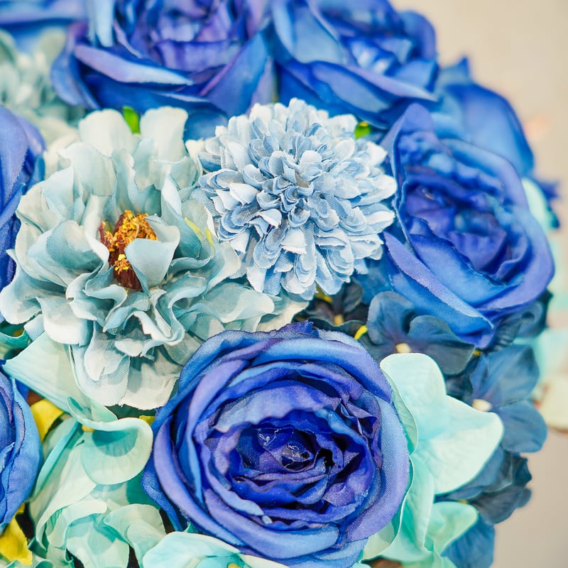 青いバラの造花アレンジメント 青いバラの造花アレンジメント ギフト