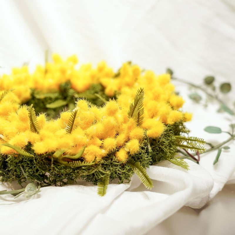 高級 造花 リース 春を呼ぶミモザのリース2〈一点もの〉 | 高級 造花