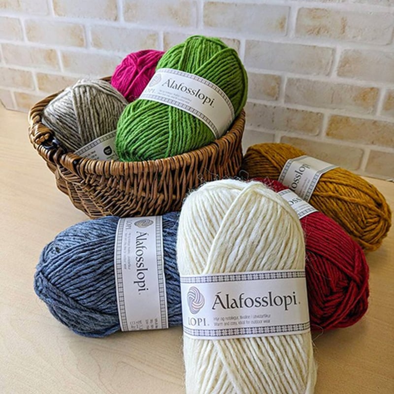 小物 ISA BOULDER knit long globe Isa Boulderのブラウン＆グレー Cactus セーターがセール中