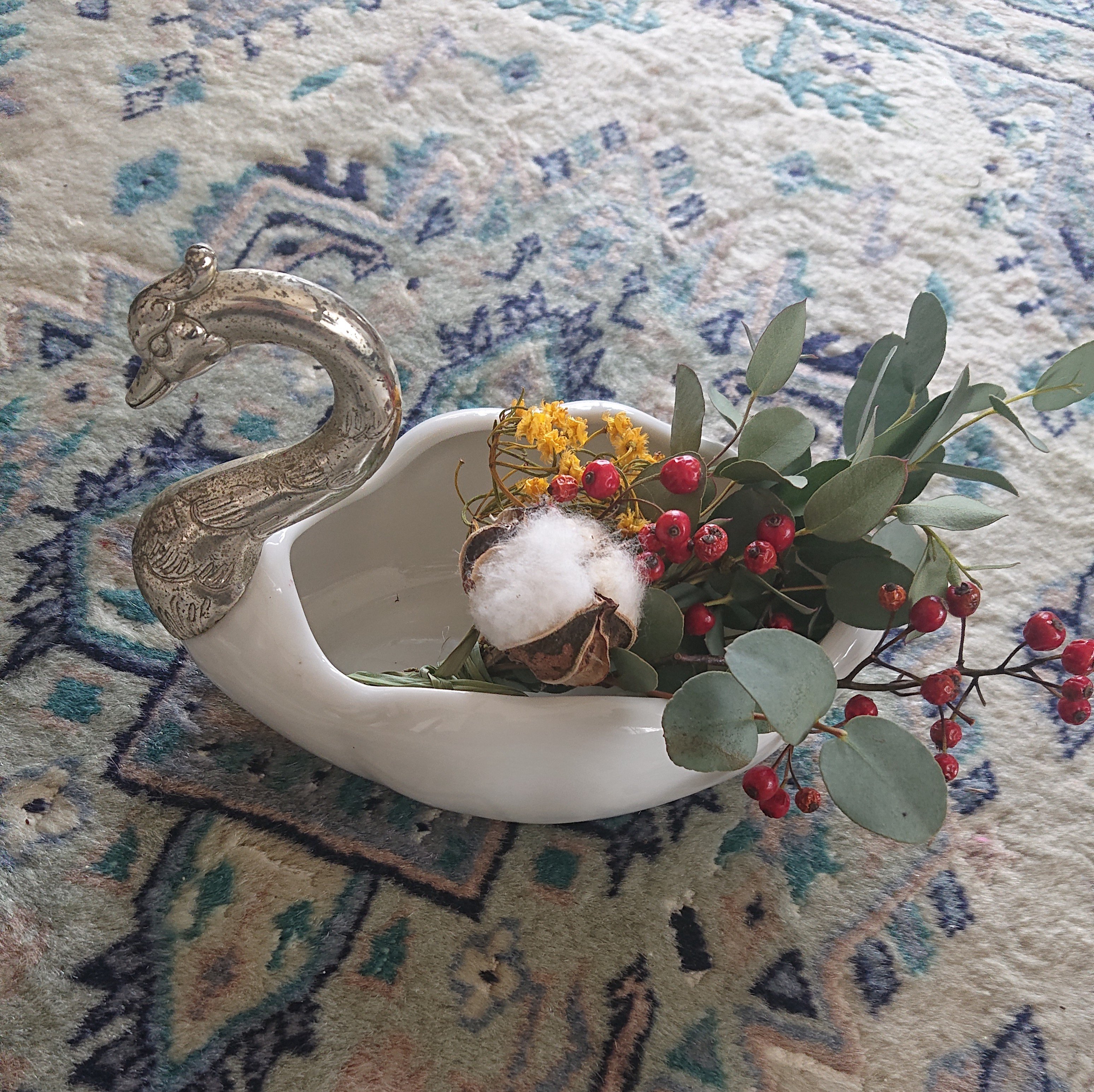 アンティーク 白鳥の小物入れ | 間 MA ✳️ Antique & Flowers