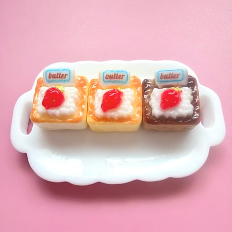 【3個】いちごバターケーキ【806】
