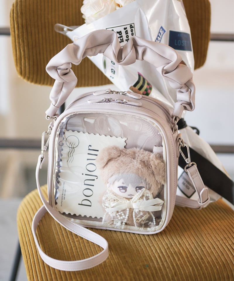美品◆MARSLY マーズリー　ギャザーハンドルバッグ（オフホワイト）　痛バ ギャザーハンドルバッグ（Greige ） | MARSLY