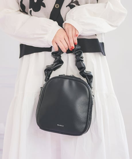 ギャザーハンドルバッグ（Black）