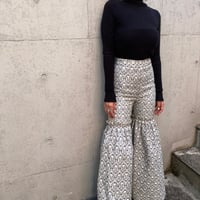 Under flare JQ pants