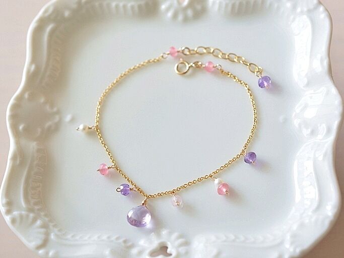 14kgf ピンクアメジストとレインボームーンストーンのチャーム