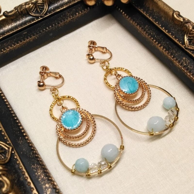 320# ピアス ハンドメイド 夏ピアス 夏の海泡イヤリング🌊+*～ブルー～【ピアス可】 | ハンドメイド雑貨店