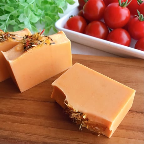 蜂蜜トマト×マンゴーバター〈手作り石鹸〉〈コールドプロセス製法〉