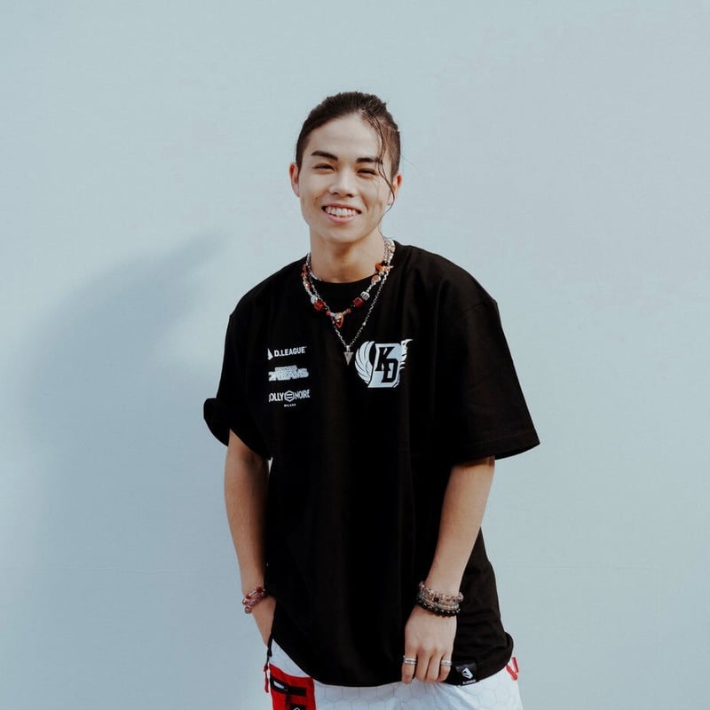 DREAMS ブラック Tシャツ Lサイズ KADOKAWA DREAMS / BACKPRINT T-SHIRTS / BLACK |