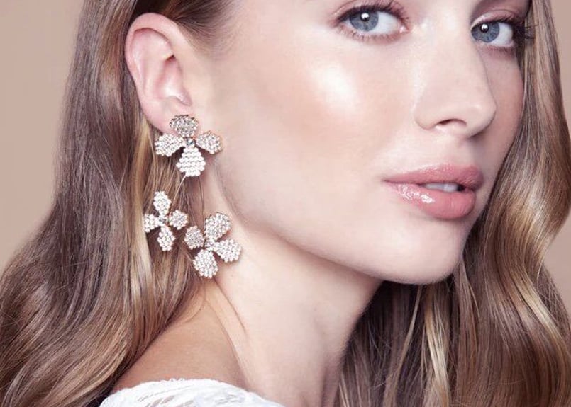 レンタルご予約分】Elizabeth Bower June Bud Chandelier レンタルご予約分】Elizabeth Bower June Bud Chandelier