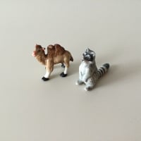 陶器ミニチュアシリーズ「ラクダ・アライグマ」