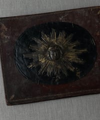 17世紀の金属装飾が装飾された儀礼書