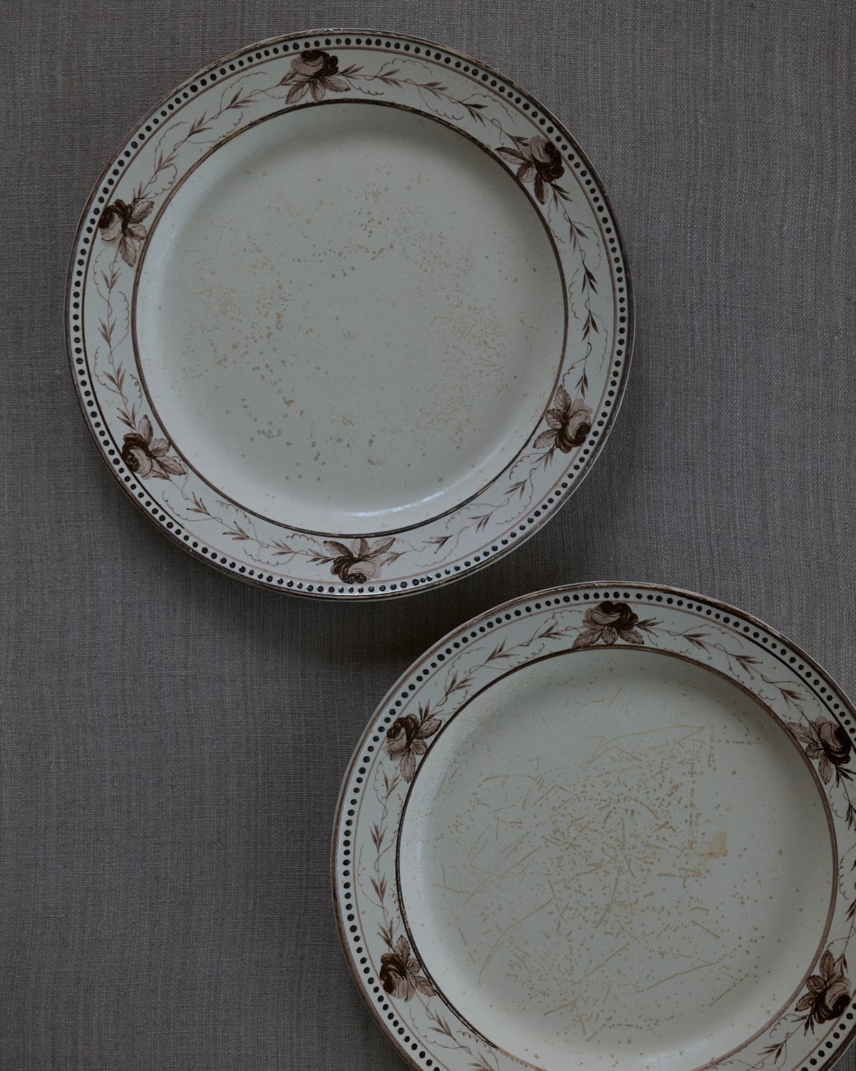 イギリス 1700年代後半の絵皿 | 1月と7月 フランスアンティーク