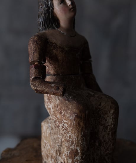 木彫彩色聖女像