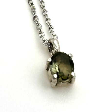 バイカラートルマリンネックレス｜自然が生んだ美色