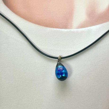ホタルガラス ドロップネックレス｜沖縄の海のしずく