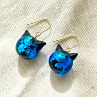 【超希少】ホタルガラス 猫玉ピアス｜アレルギー対応