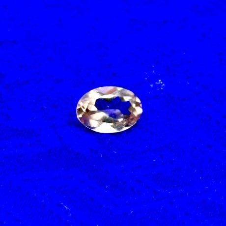 11月誕生石 シャンパントパーズ ルース 0.82ct｜天然シャンパンカラーの輝き