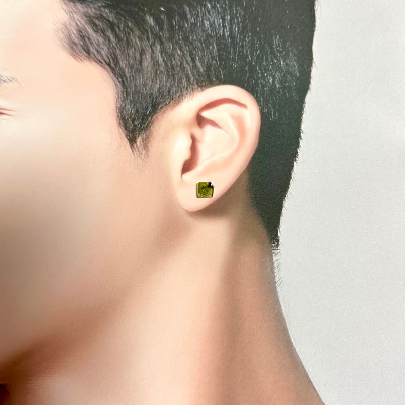 グリーントルマリン原石ピアスセット｜個性きらめく、天然石の一点