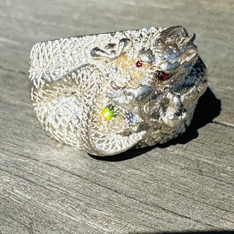 龍の指輪 最高の運気 ルビー龍の指輪｜ミニ左布団プレゼント | ジュエリー春日