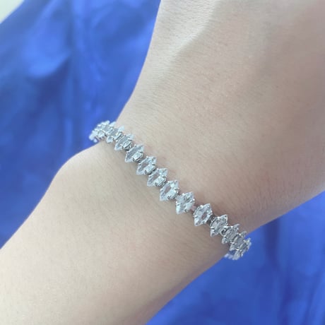 マーキスカットCZテニスブレスレット｜上品に魅せる高見えジュエリー ｜6.5㎜×4.5㎜