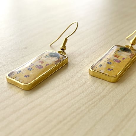 【限定1点 セール品】クリムトのアンティーク調ピアス/ 「接吻」 ゴールド