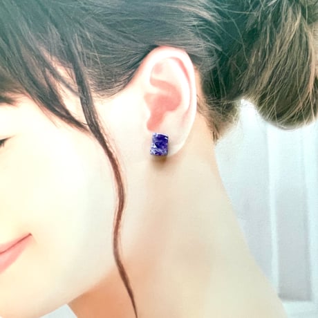 チャロアイトの原石ピアス
