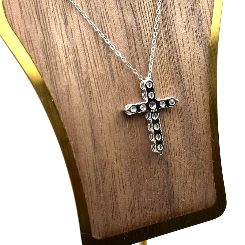 聖（ひじり）ー モアサナイト クロスネックレス ー(ユニセックス