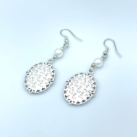 【奈良県ふるさと納税認定品】奈良の子鹿と蓮の花 ネックレス&ピアスのセット