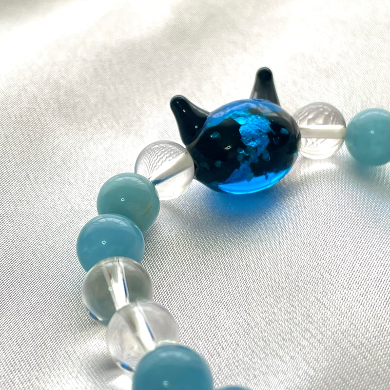 ネコ！お守りのような天然石ブレス　素敵な逸品 ねこ守りシリーズ】猫玉の天然石ブレスレット/アクアマリン