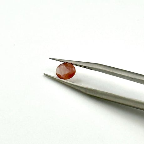 アンデシン天然石ルース 0.57ct｜ジュエリー用 裸石・レッドカラー