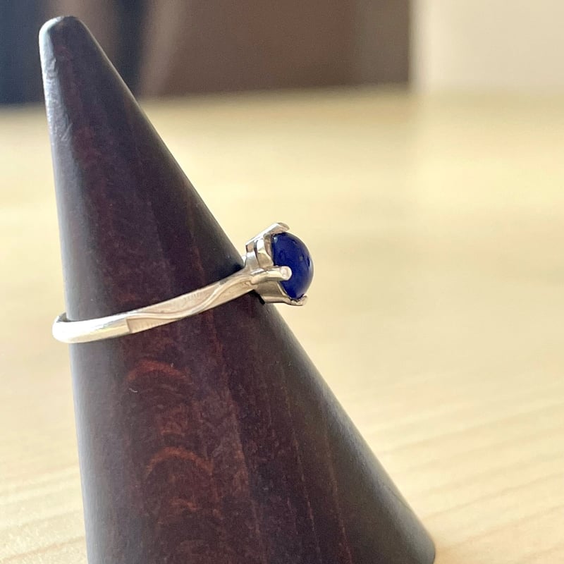 ねこ守りシリーズ】猫ちゃんリング｜天然石 ラピスラズリ | ジュエリー春日