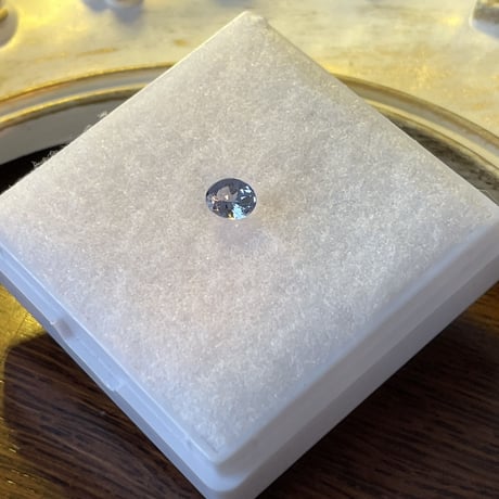 ブルーゾイサイト ルース 0.4ct