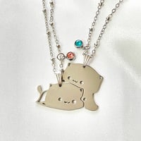 ゆるねこペアネックレス｜選べるストーン（ピンク・ブルー）｜ステンレス製