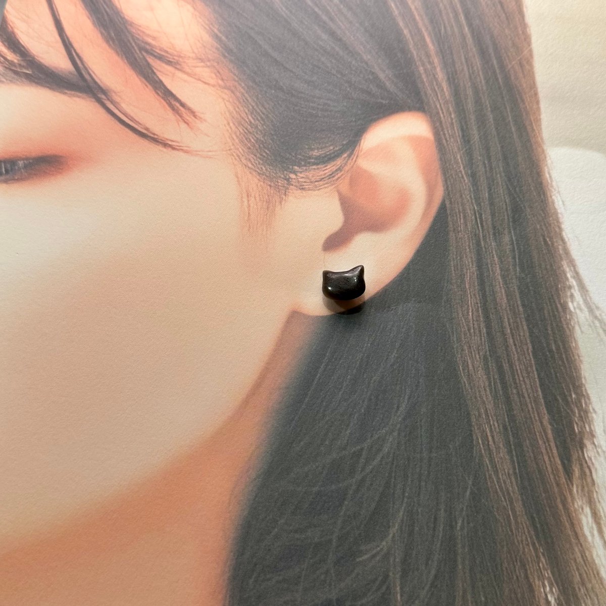 黒曜石 猫ピアス｜お守りオブシディアンのシンプル猫アクセサリー