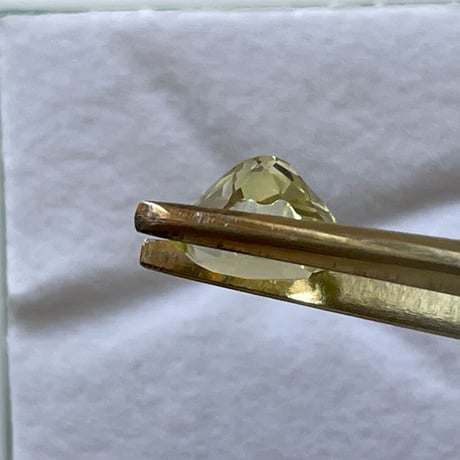 猫カット レモンクォーツ  天然石ルース 2.79ct /10.0mm×8.0mm