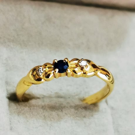 18金サファイアリング