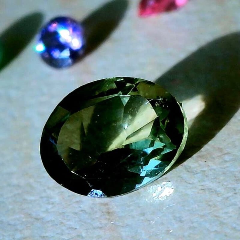 バイカラー グリーントルマリン 天然石ルース 0.33ct | ジュエリー春日