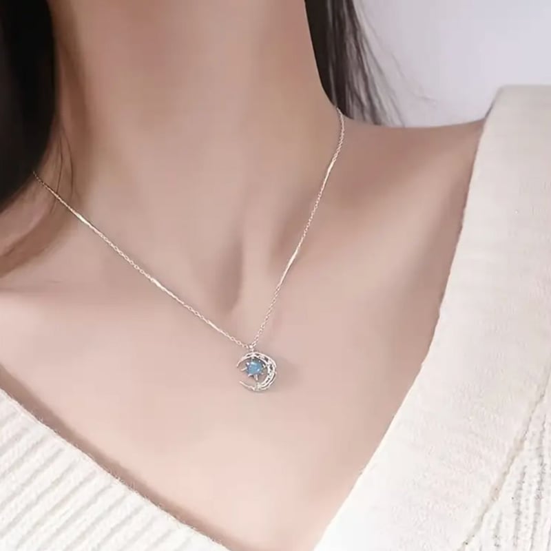 月と太陽のお守りネックレス ｜ムーンストーン | ジュエリー春日