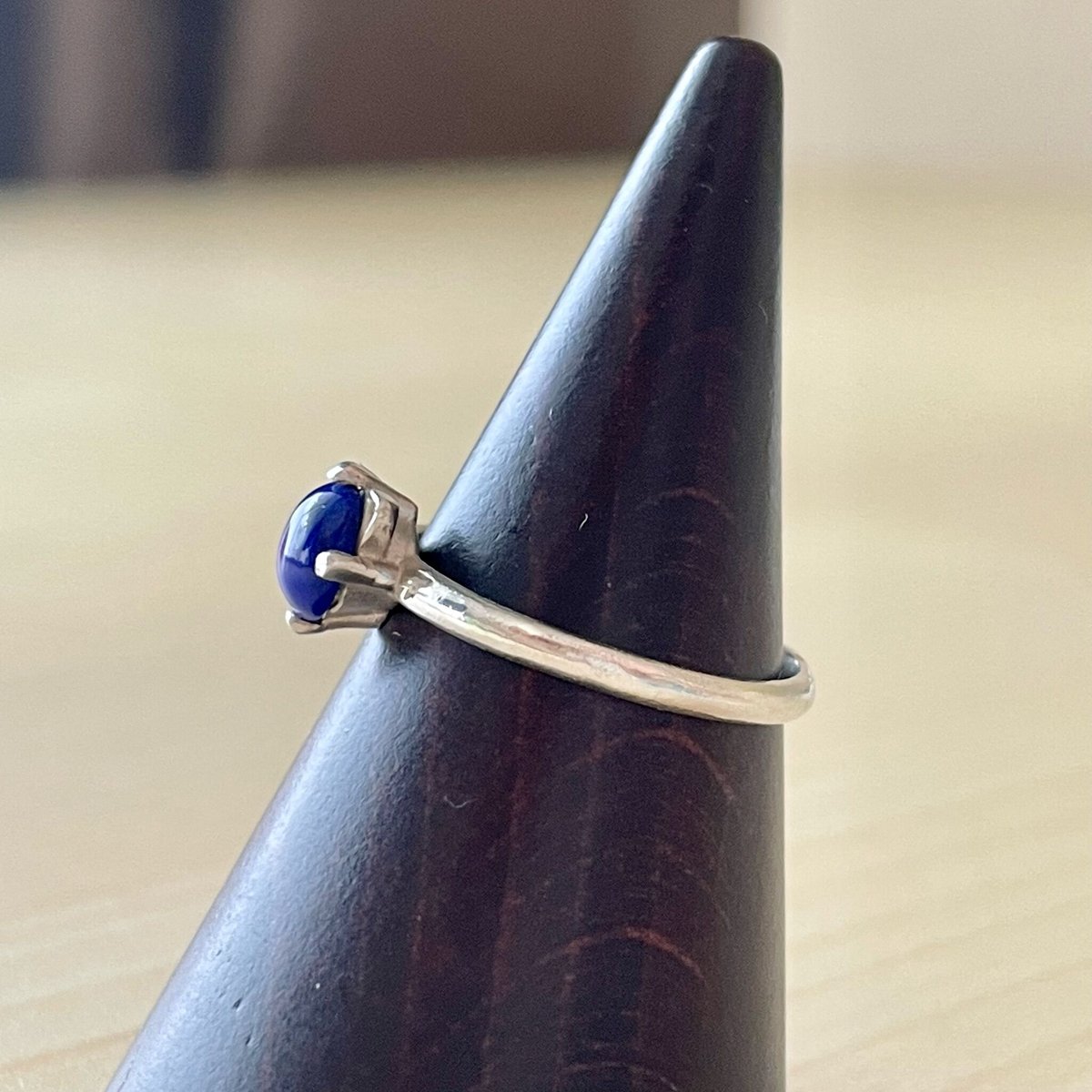 【サイズ変更可】猫ちゃんリング/ラピスラズリ ねこ守りシリーズ】猫ちゃんリング｜天然石 ラピスラズリ | ジュエリー春日