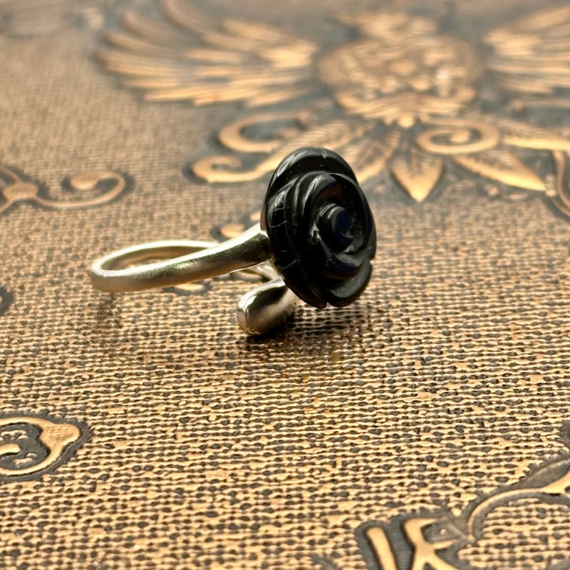 黒薔薇リング｜天然石オニキス薔薇フリーサイズ指輪 | ジュエリー春日