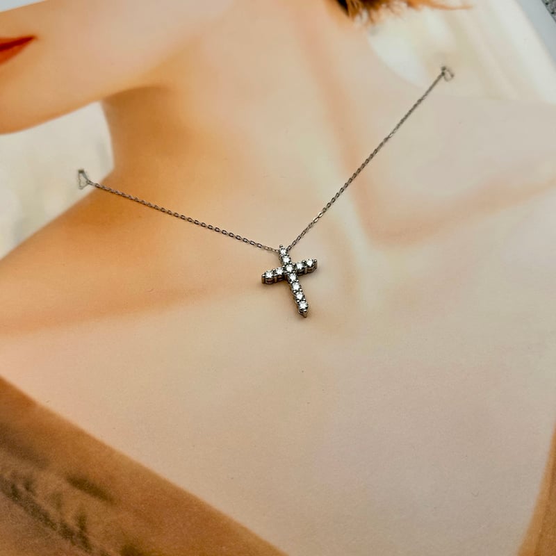 聖（ひじり）ー モアサナイト クロスネックレス ー(ユニセックス