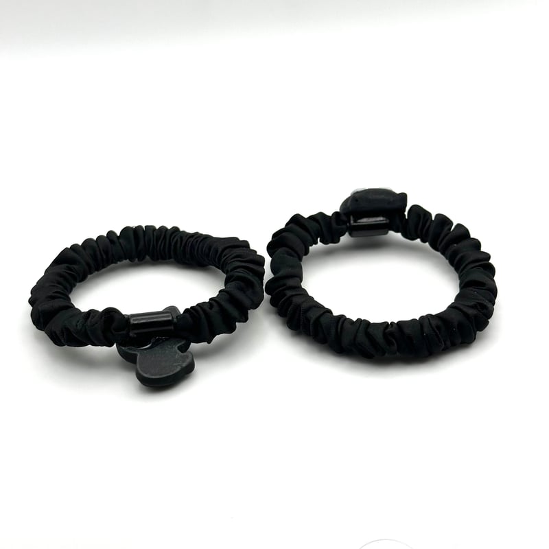 黒猫ヘアゴム2個セット｜ぷっくりフェイスの可愛いペアアクセ