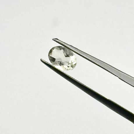 リビアングラス オーバルカット0.55ct