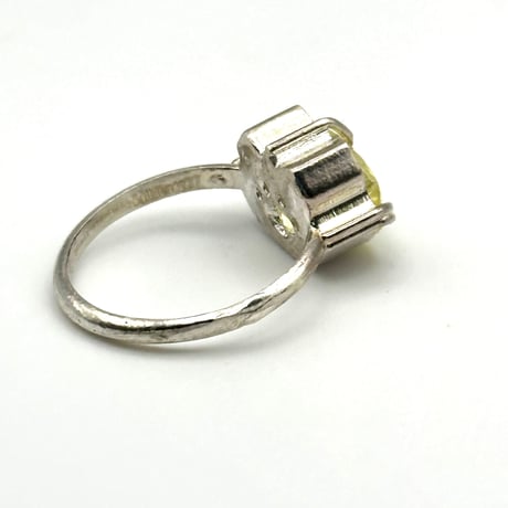 【ねこ守りシリーズ】ねこの匠枠リング｜猫カットレモンクォーツ2.79ct